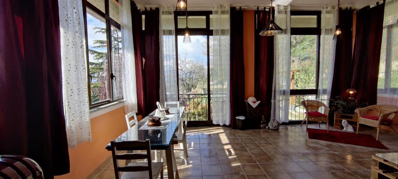 Vila Le Rose Di Mapi Mango Exteriér fotografie